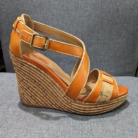 MIZ MOOZ Kenya Platform Wedges - Picture 3 of 13